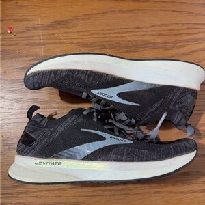 Brooks Levitate Men's Black and White Athletic Shoes